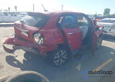 2016 Fiat 500X Trekking из США, поврежденный, VIN ZFBCFXCT3GP341598